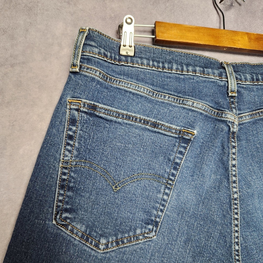 Levis 505 Mens Regular Fit Jeans size 36x32 Straight Fit Zipper Fly Denim - Picture 6 of 16